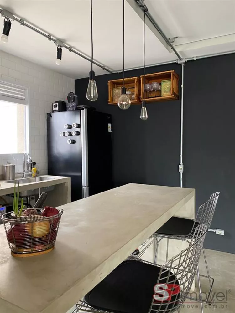 Apartamento à venda com 1 quarto, 70m² - Foto 1