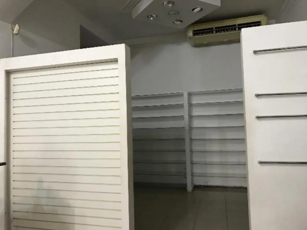 Loja-Salão, 200 m² - Foto 2