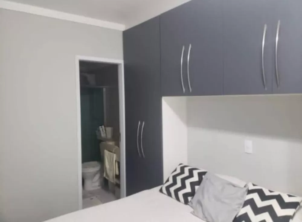 Apartamento à venda com 3 quartos, 67m² - Foto 2