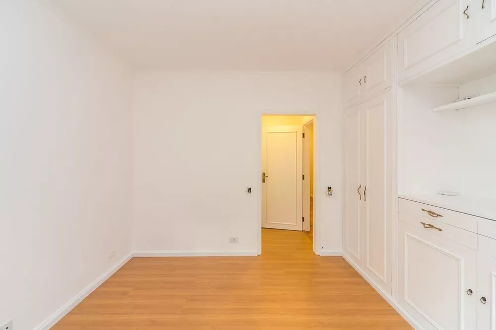 Apartamento à venda com 3 quartos, 189m² - Foto 5