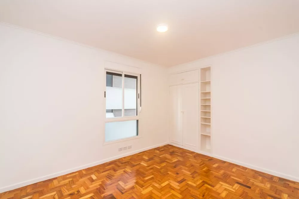 Apartamento à venda com 3 quartos, 189m² - Foto 7