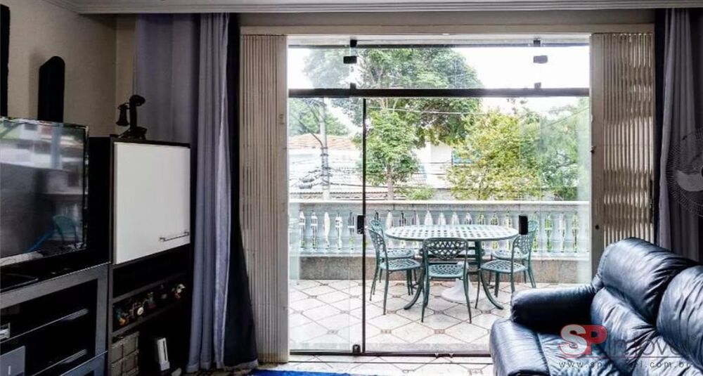 Casa, 4 quartos, 220 m² - Foto 1