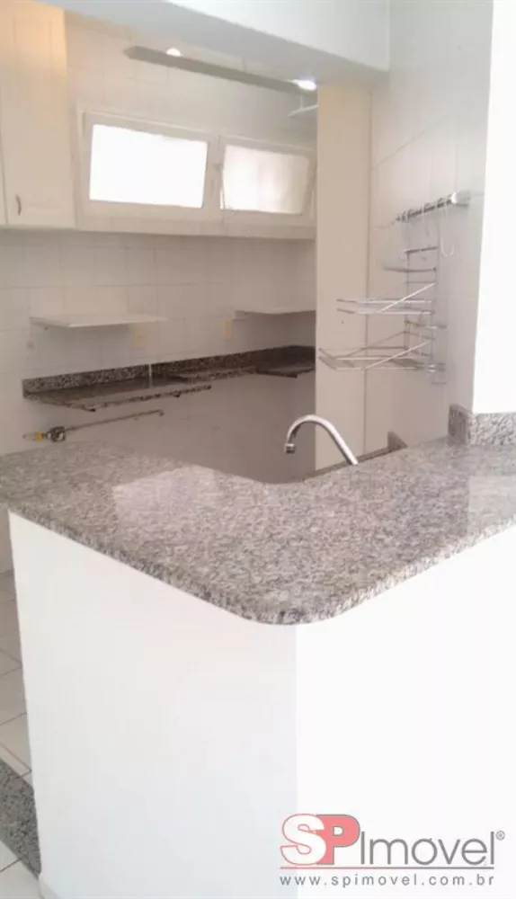 Apartamento à venda com 1 quarto, 50m² - Foto 4