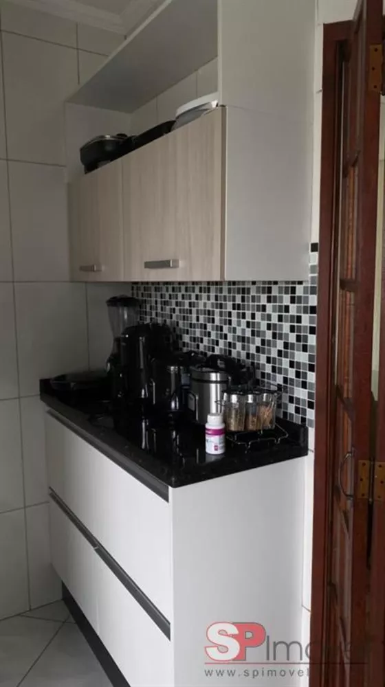 Apartamento à venda com 2 quartos, 70m² - Foto 2