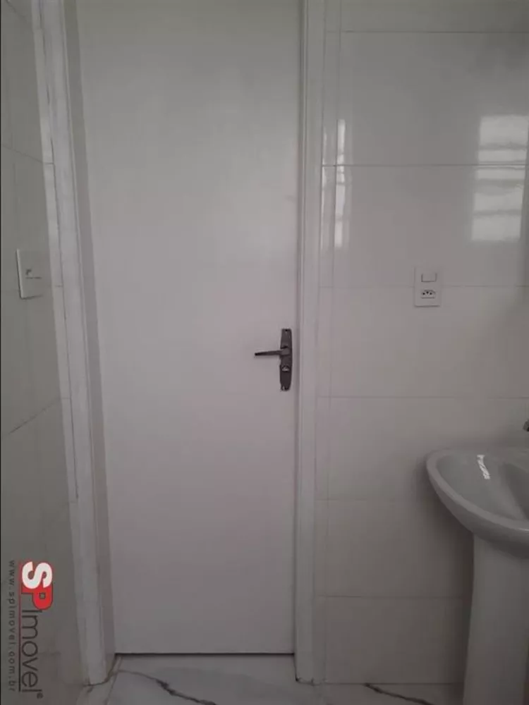 Apartamento à venda com 1 quarto, 33m² - Foto 2