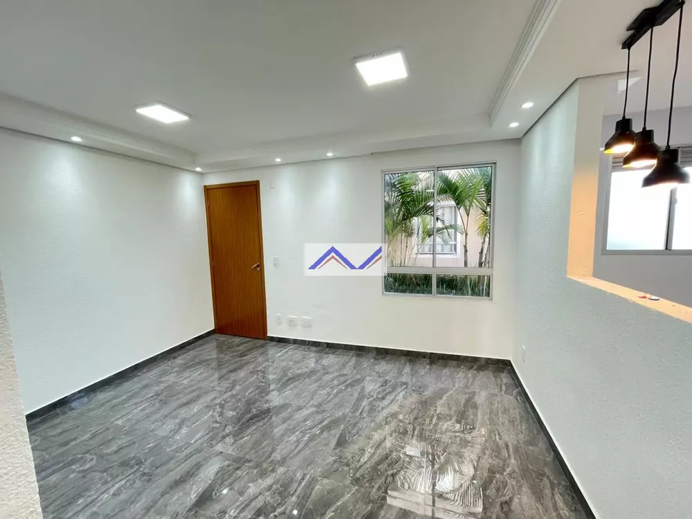 Apartamento à venda com 2 quartos, 44m² - Foto 1