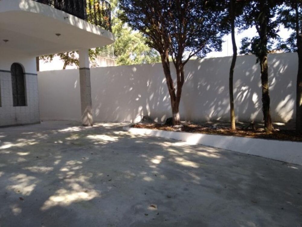 Casa à venda com 5 quartos, 120m² - Foto 10