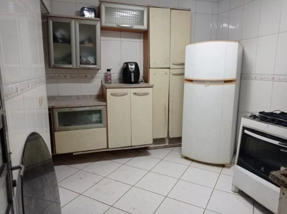 Casa à venda com 1 quarto, 90m² - Foto 3