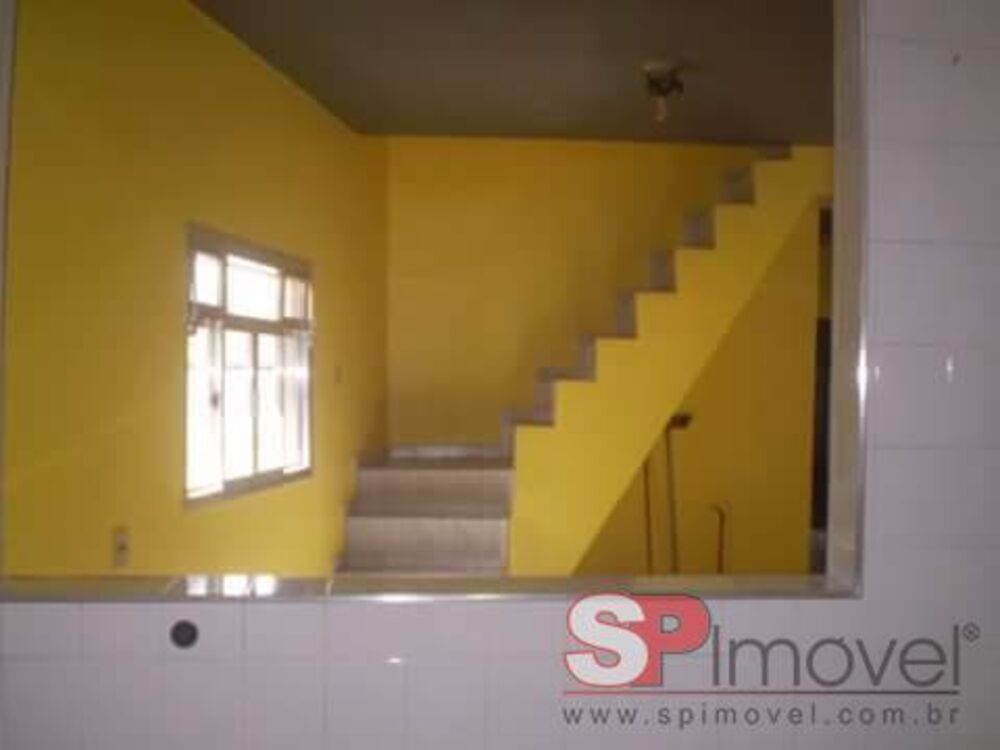 Casa à venda com 3 quartos, 251m² - Foto 2
