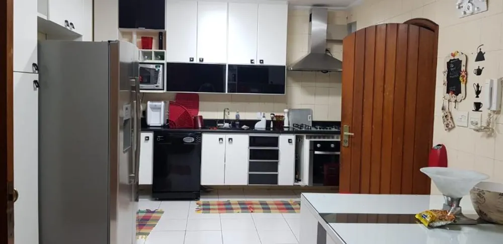 Sobrado, 4 quartos, 250 m² - Foto 2