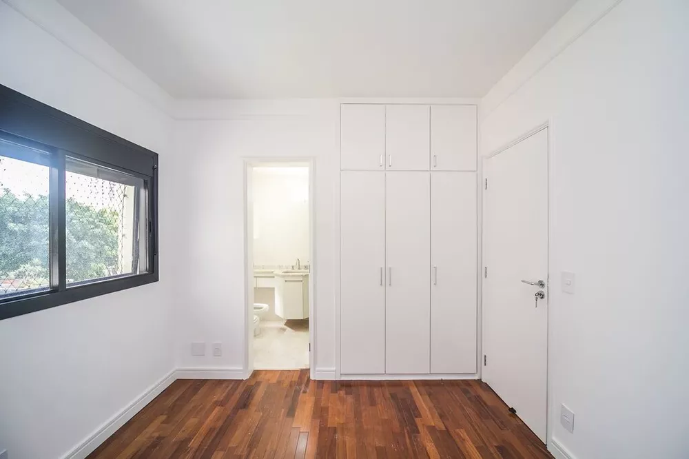 Apartamento à venda com 4 quartos, 172m² - Foto 8