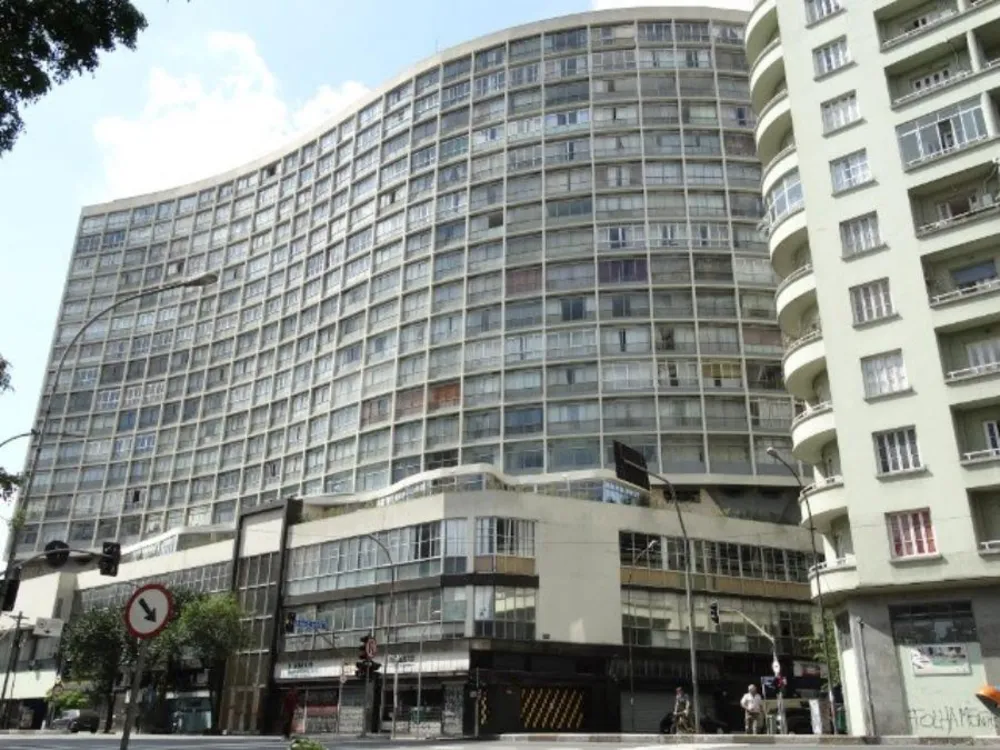 Sala-Conjunto, 1500 m² - Foto 1