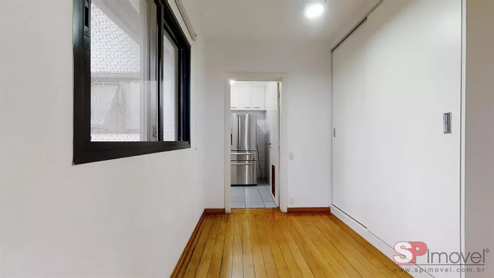 Apartamento à venda com 3 quartos, 156m² - Foto 3