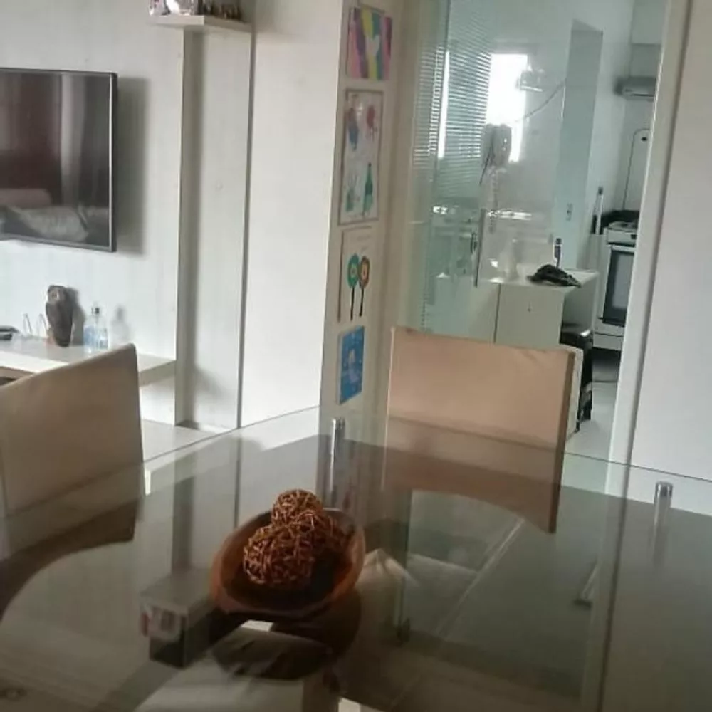 Apartamento à venda com 2 quartos, 64m² - Foto 2