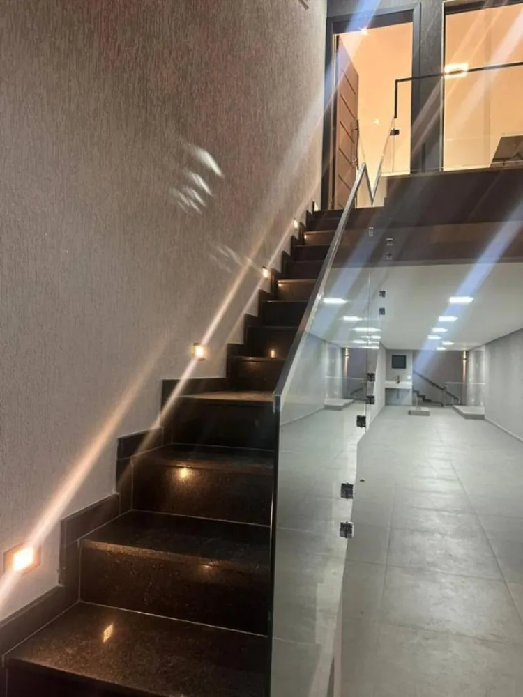 Sobrado, 3 quartos, 210 m² - Foto 2