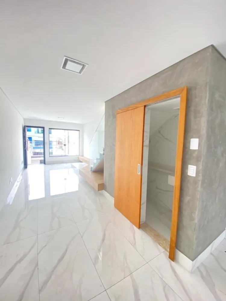 Sobrado, 3 quartos, 210 m² - Foto 3