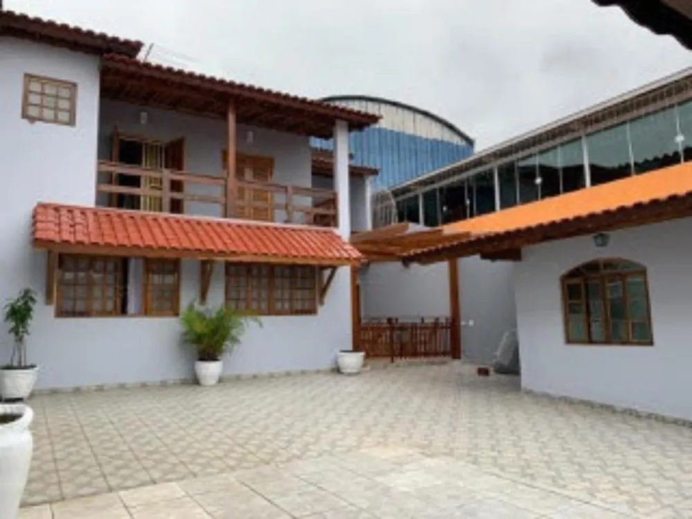 Sobrado, 3 quartos, 234 m² - Foto 1