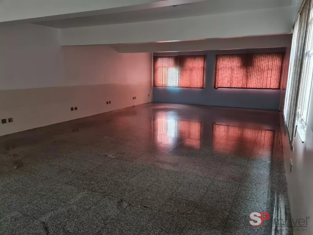 Prédio Inteiro à venda com 1 quarto, 108m² - Foto 4