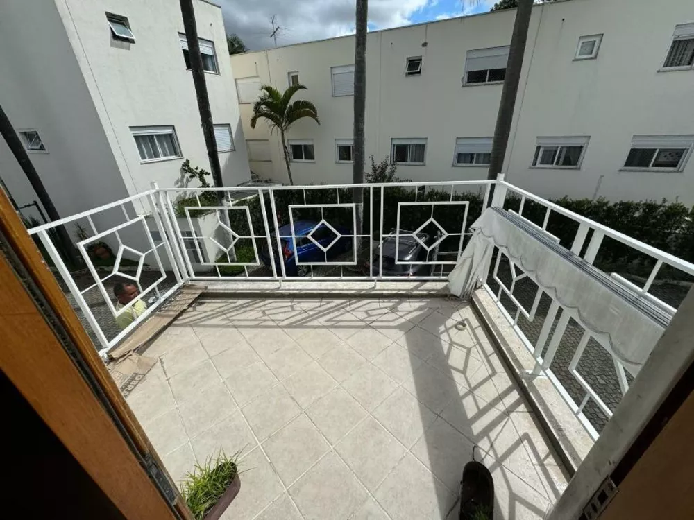 Sobrado à venda com 4 quartos, 200m² - Foto 2