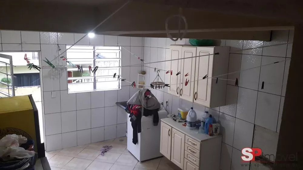 Casa à venda com 7 quartos, 200m² - Foto 3