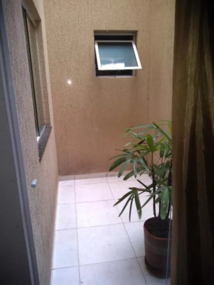 Sobrado à venda com 3 quartos, 120m² - Foto 4