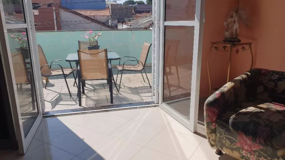 Sobrado à venda com 4 quartos, 120m² - Foto 4