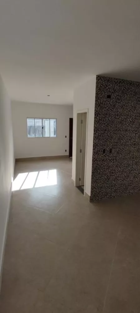 Sobrado à venda com 2 quartos, 64m² - Foto 4