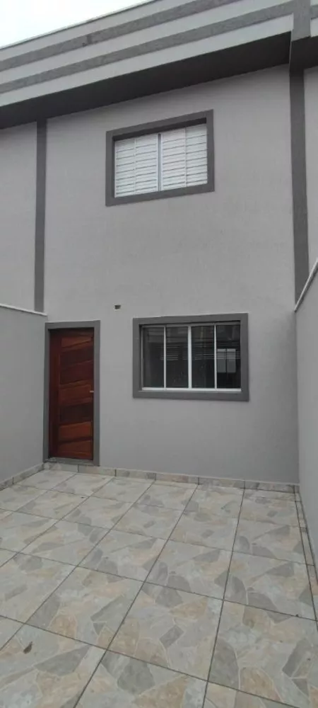 Sobrado à venda com 2 quartos, 64m² - Foto 2