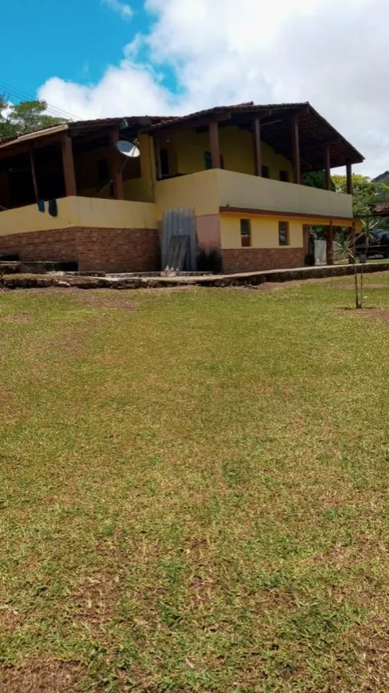 Fazenda à venda com 1 quarto, 120m² - Foto 1