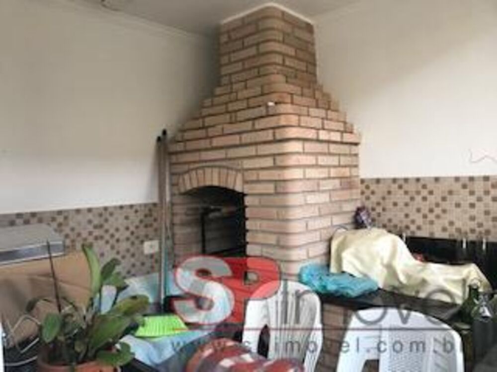 Casa à venda com 3 quartos, 150m² - Foto 1