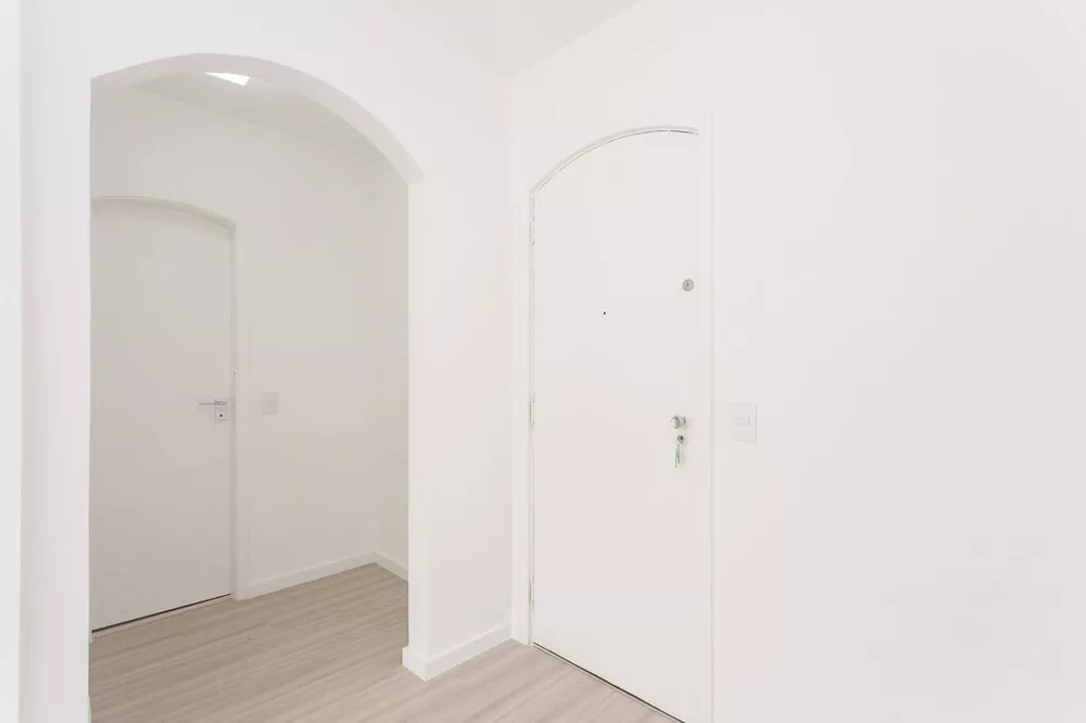 Apartamento à venda com 1 quarto, 30m² - Foto 11