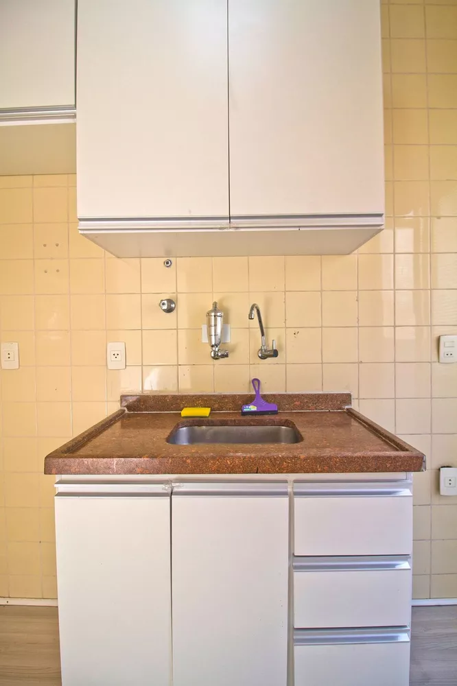 Apartamento à venda com 1 quarto, 30m² - Foto 2