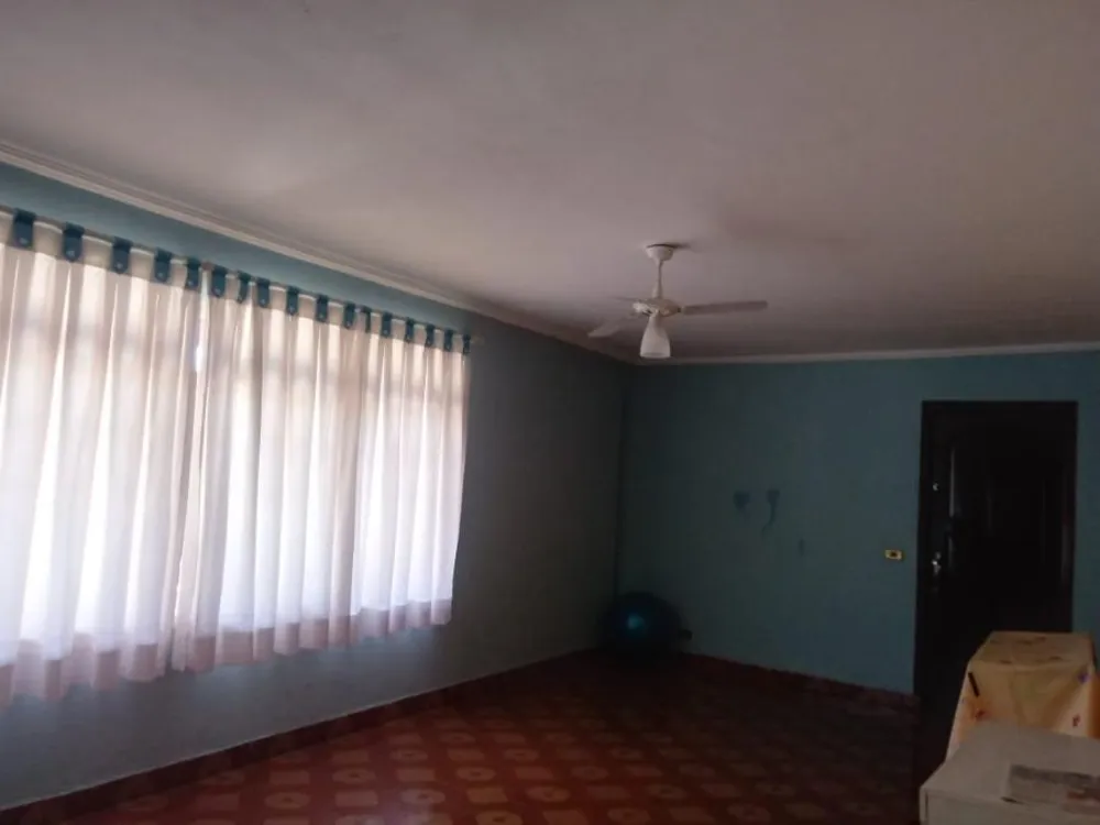 Casa, 3 quartos, 207 m² - Foto 2