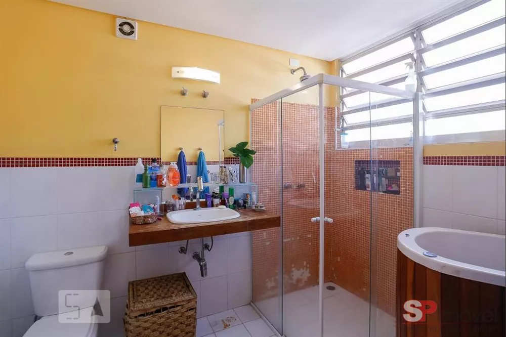 Casa à venda com 3 quartos, 130m² - Foto 1