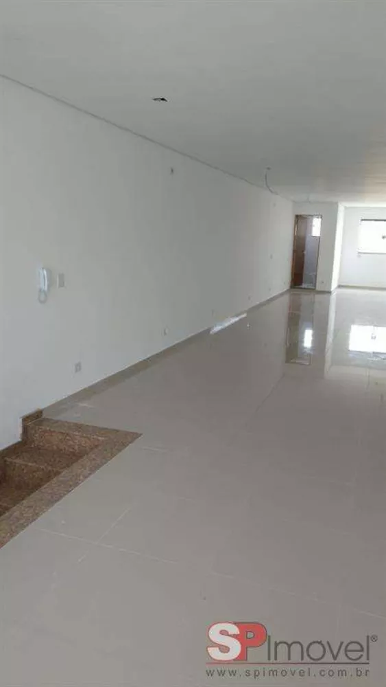 Prédio Inteiro à venda com 1 quarto, 200m² - Foto 2