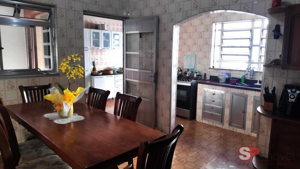 Casa, 4 quartos, 250 m² - Foto 2