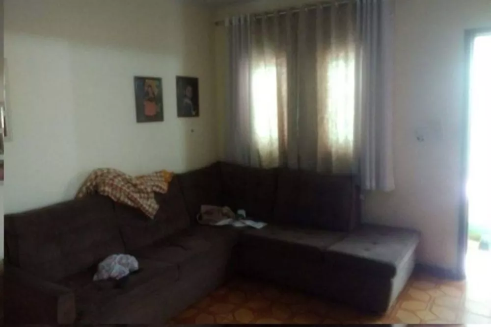 Casa à venda com 3 quartos, 350m² - Foto 2