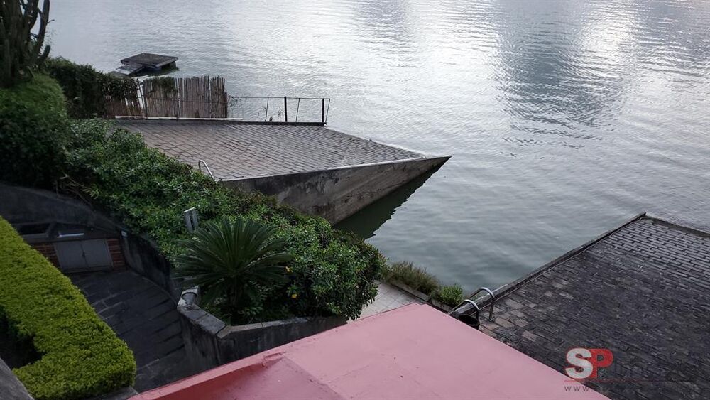 Casa, 4 quartos, 1474 m² - Foto 4