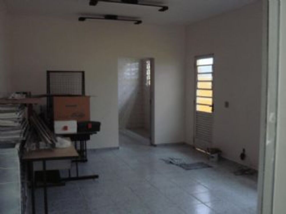 Prédio Inteiro à venda com 1 quarto, 120m² - Foto 1
