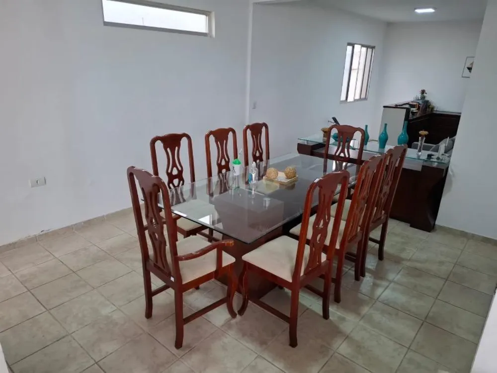 Casa, 3 quartos, 180 m² - Foto 2