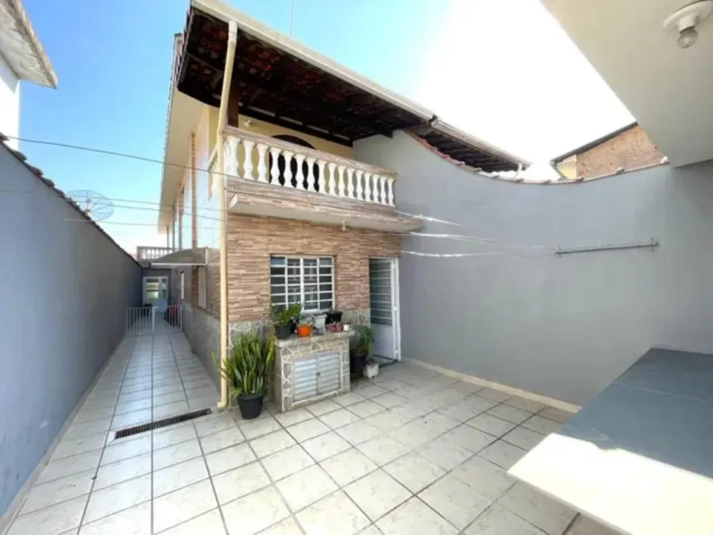 Sobrado, 3 quartos, 206 m² - Foto 1