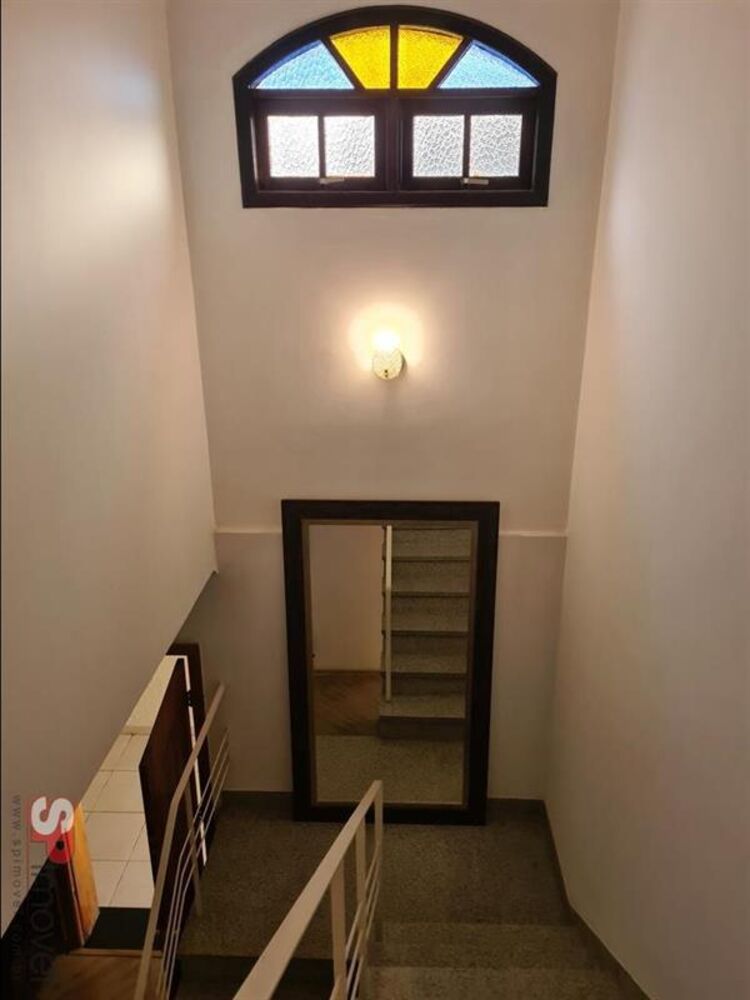 Casa à venda com 3 quartos, 188m² - Foto 2