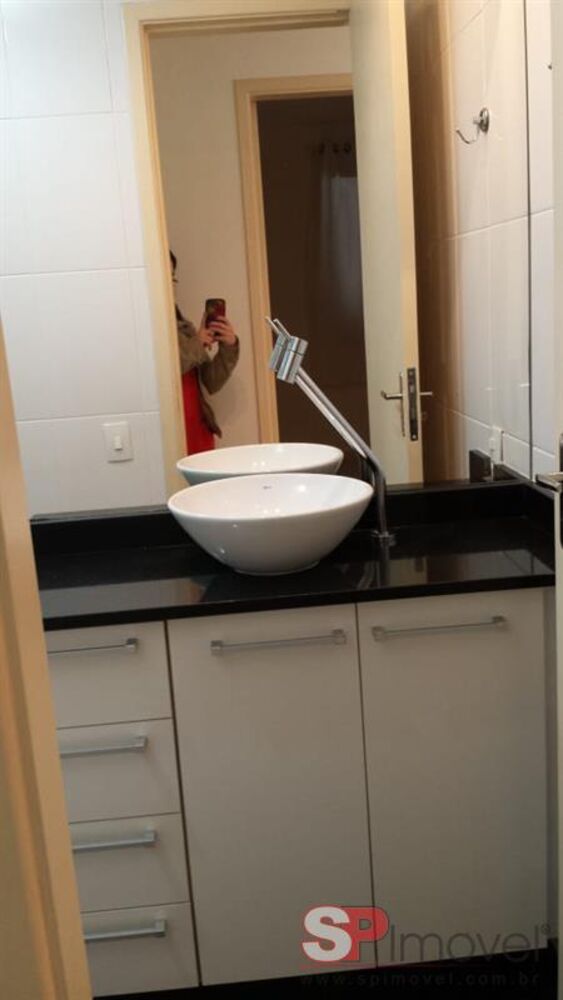 Apartamento à venda com 2 quartos, 57m² - Foto 2