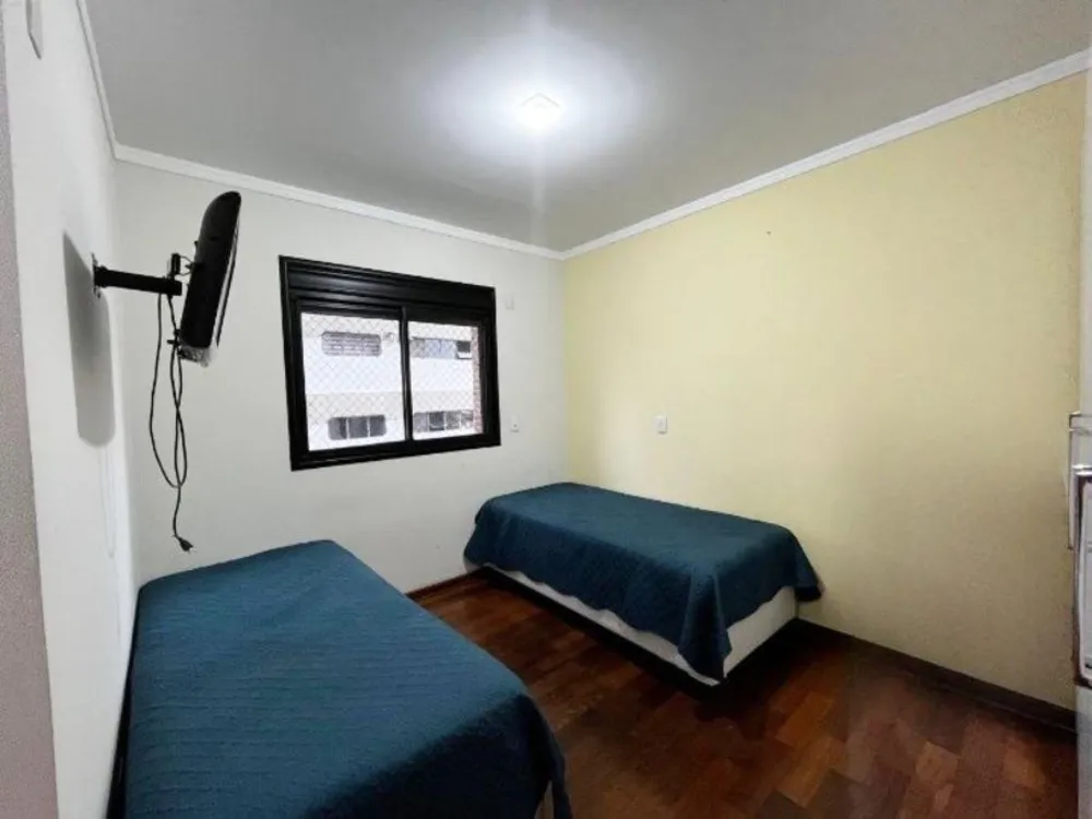 Apartamento, 3 quartos, 186 m² - Foto 1