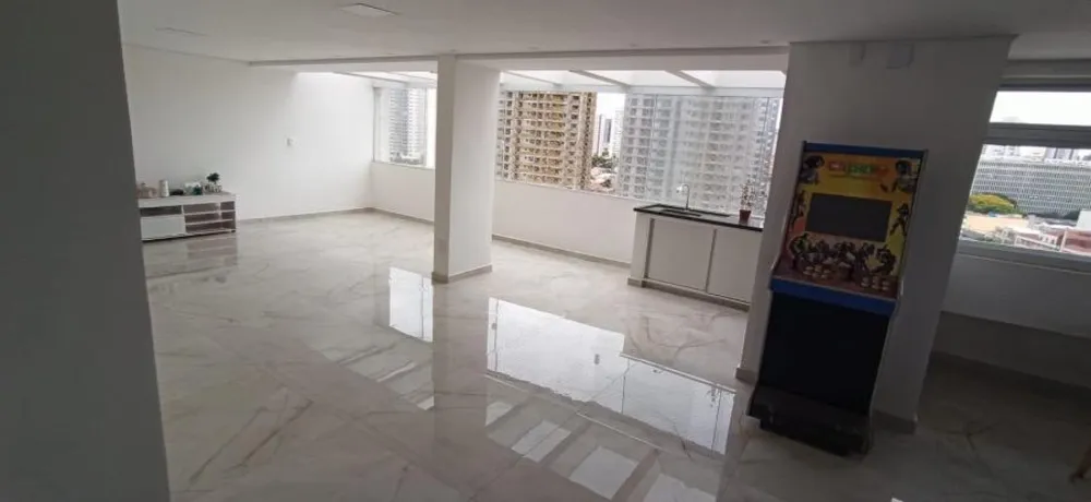 Cobertura, 3 quartos, 228 m² - Foto 2