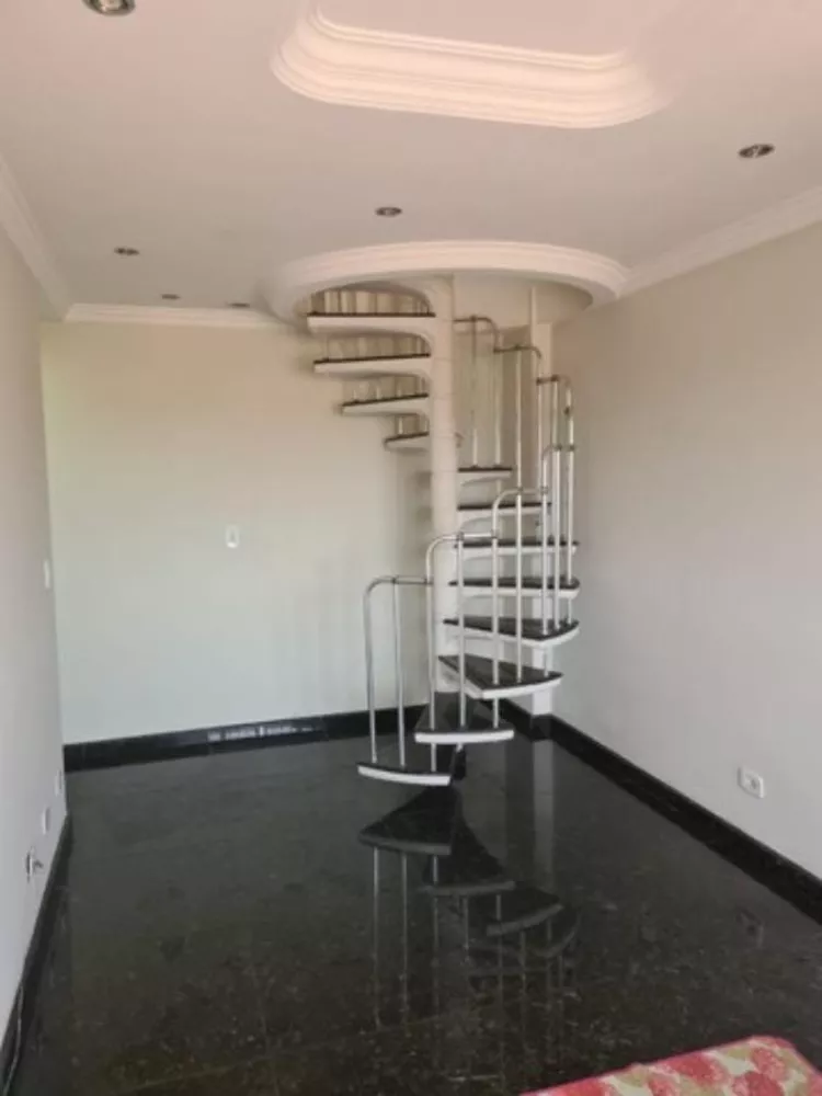 Apartamento à venda com 3 quartos, 131m² - Foto 3