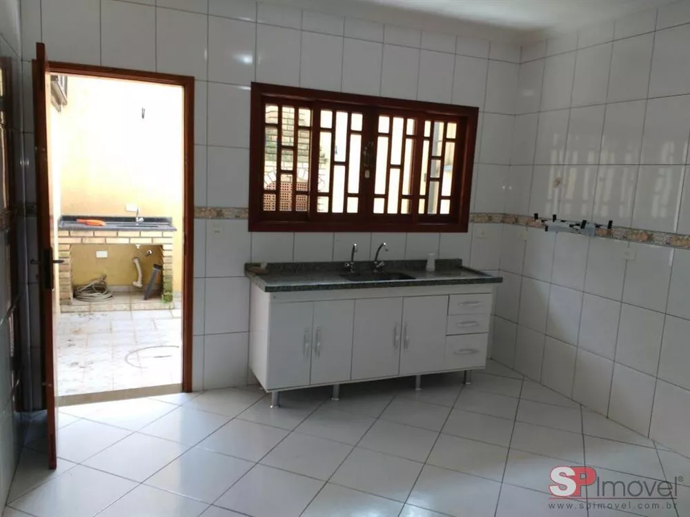 Casa à venda com 3 quartos, 153m² - Foto 4