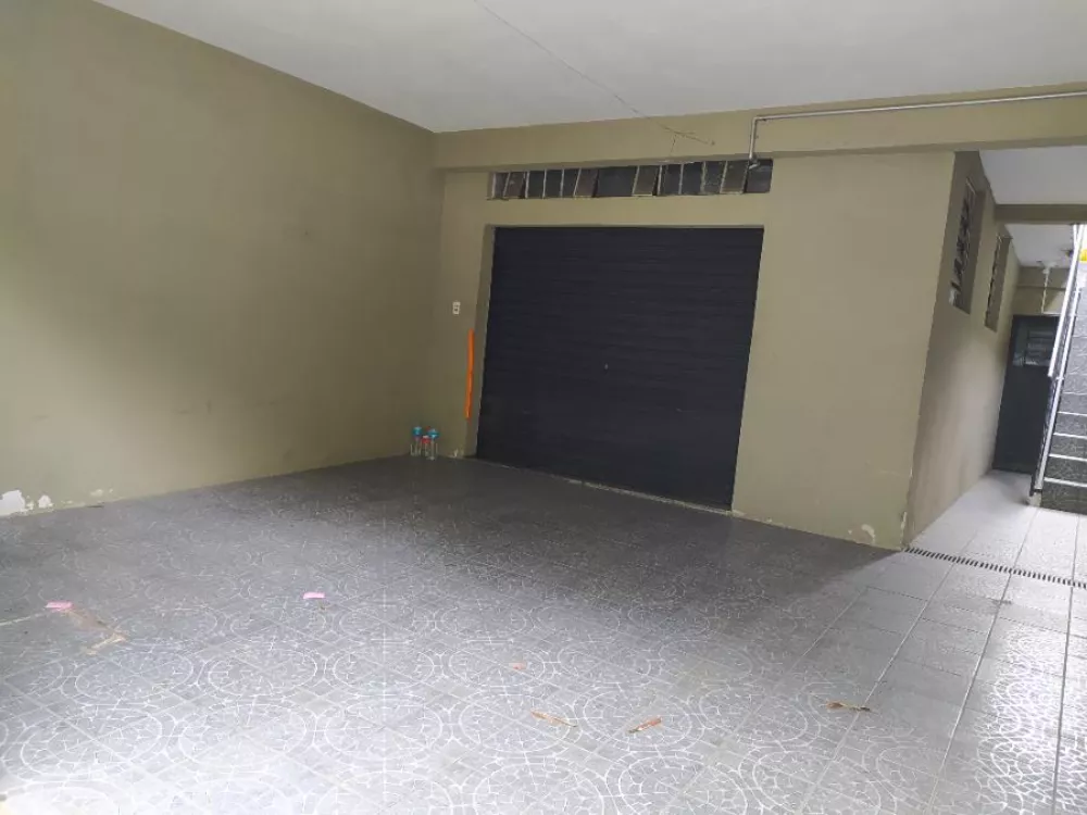 Sobrado à venda com 3 quartos, 120m² - Foto 1