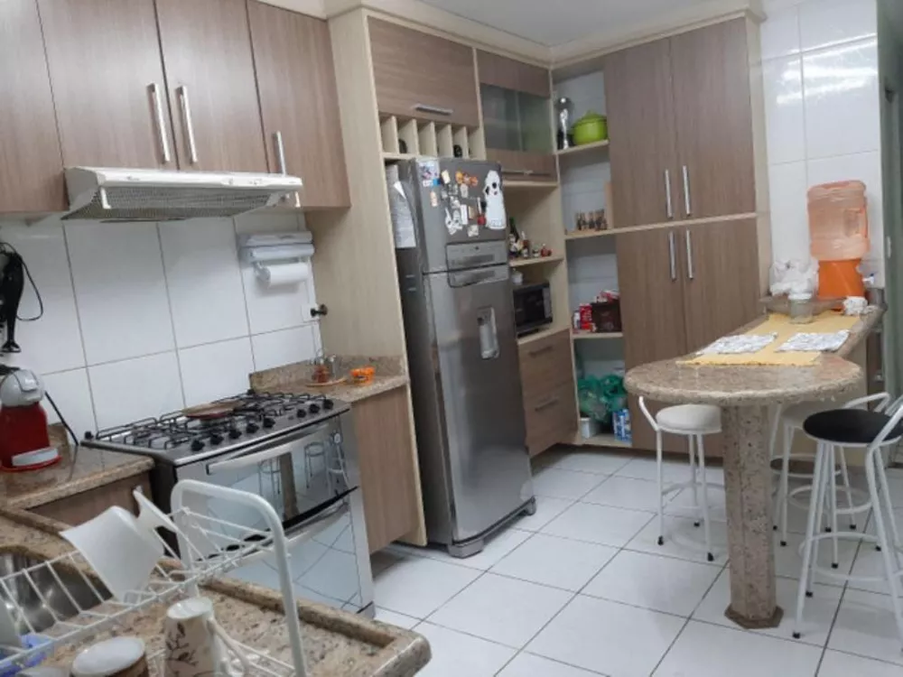 Sobrado à venda com 3 quartos, 120m² - Foto 4