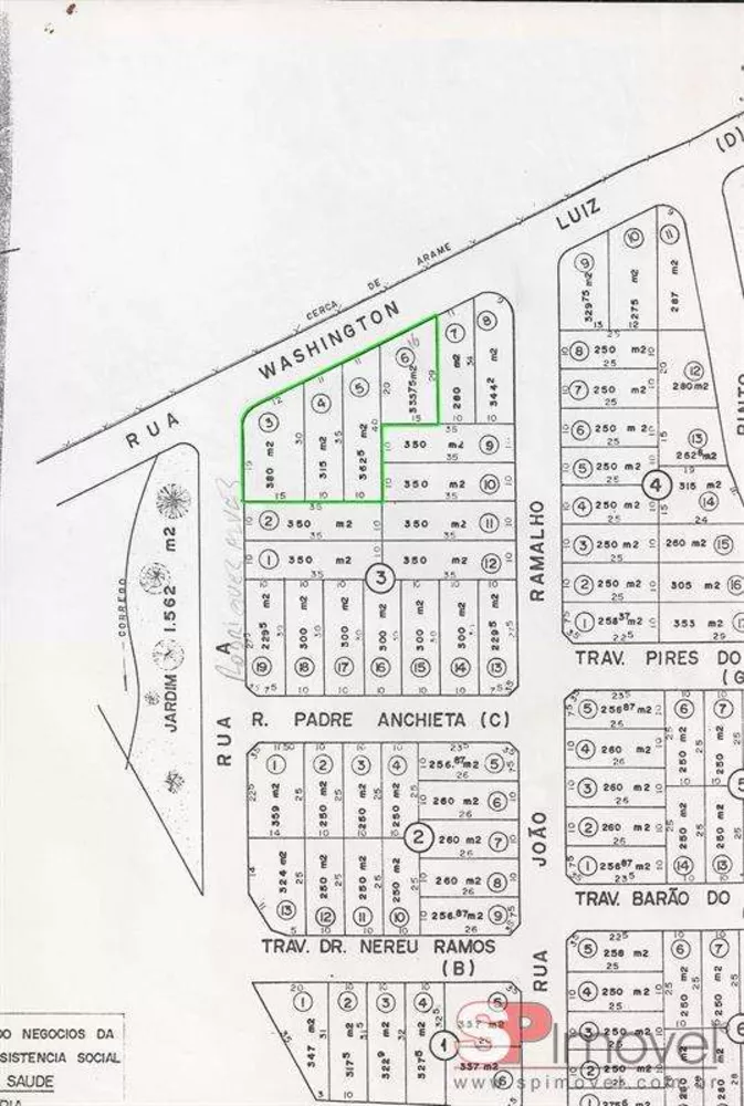 Terreno à venda com 1 quarto, 1400m² - Foto 4